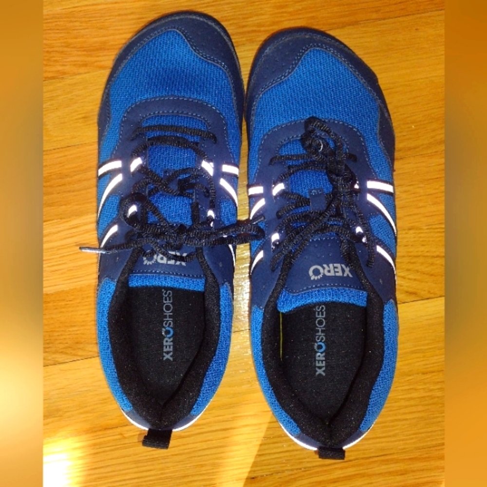 XERO Men's sneakers